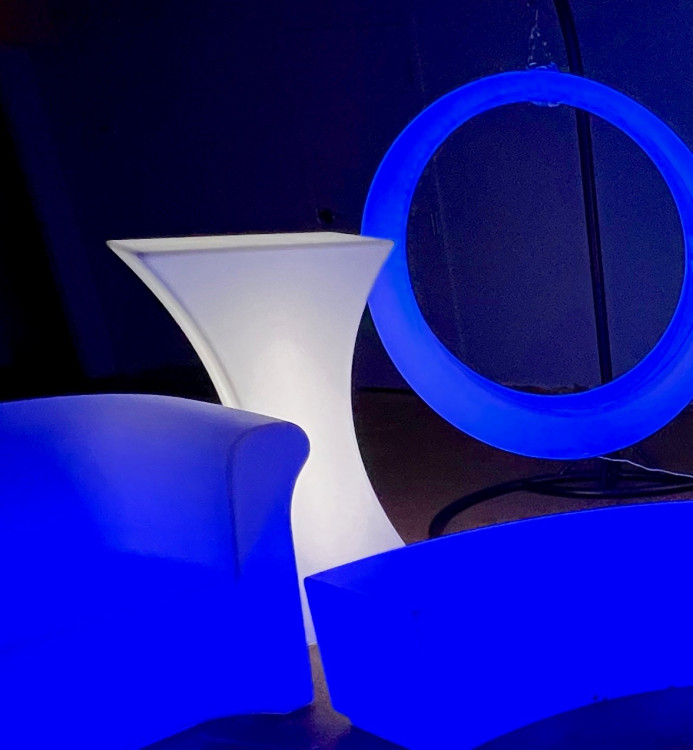 XL Hi Boy Cocktail Table The Wow Factor Northbrook IL