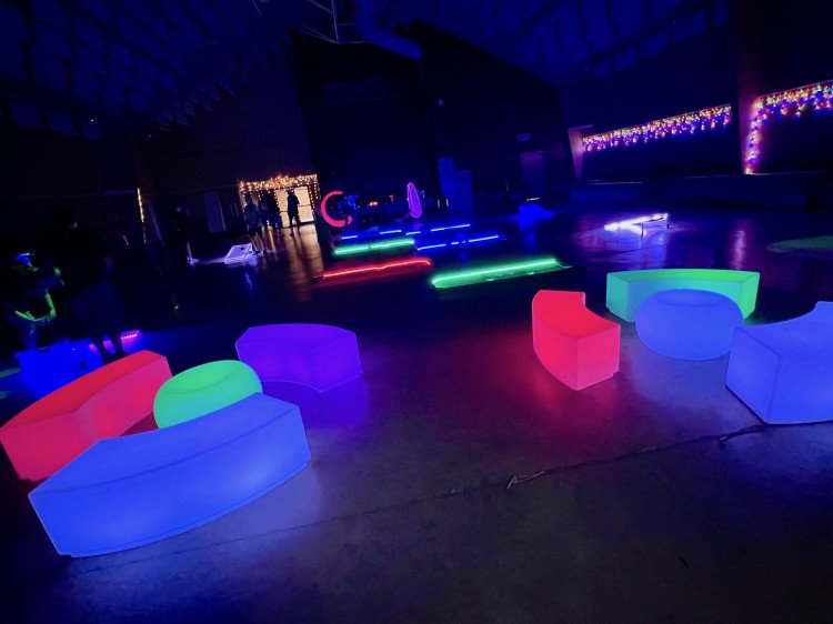 Glow Lounge